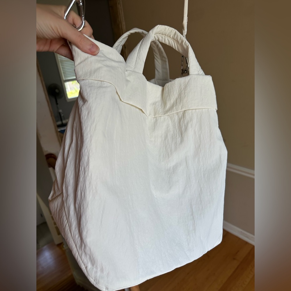 Lululemon NWOT On My Level bag - Picture 7 of 7